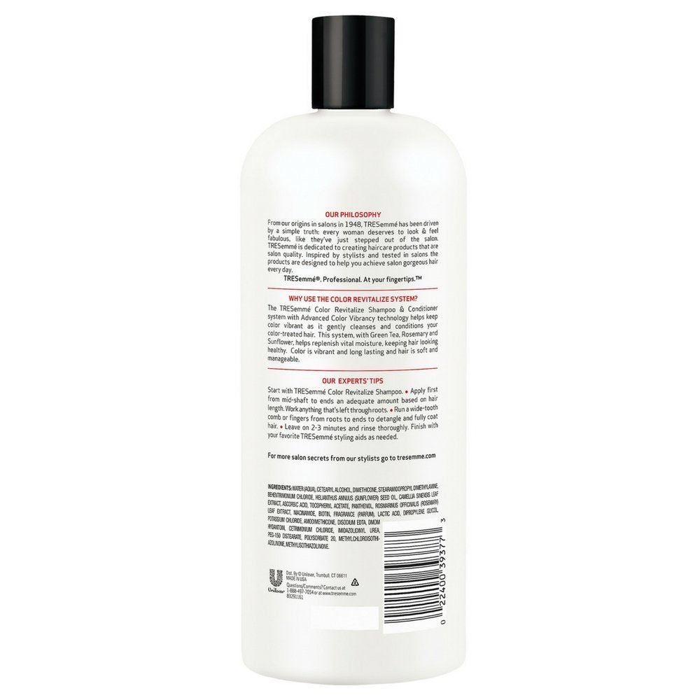 TRESemmé creamy conditioner texture close-up demonstrating hydration benefits