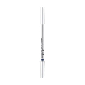 Trish McEvoy built-in sponge close-up, demonstrates blending convenience on the go