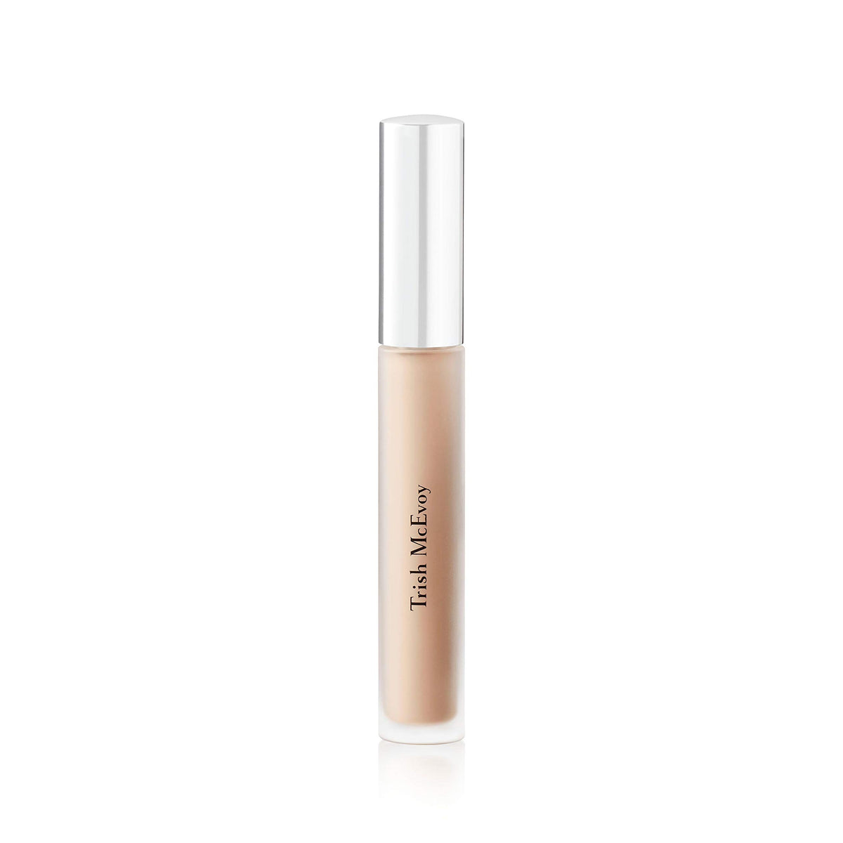 Trish McEvoy applied on eyelid demonstrating brightening effect and crease control benefit