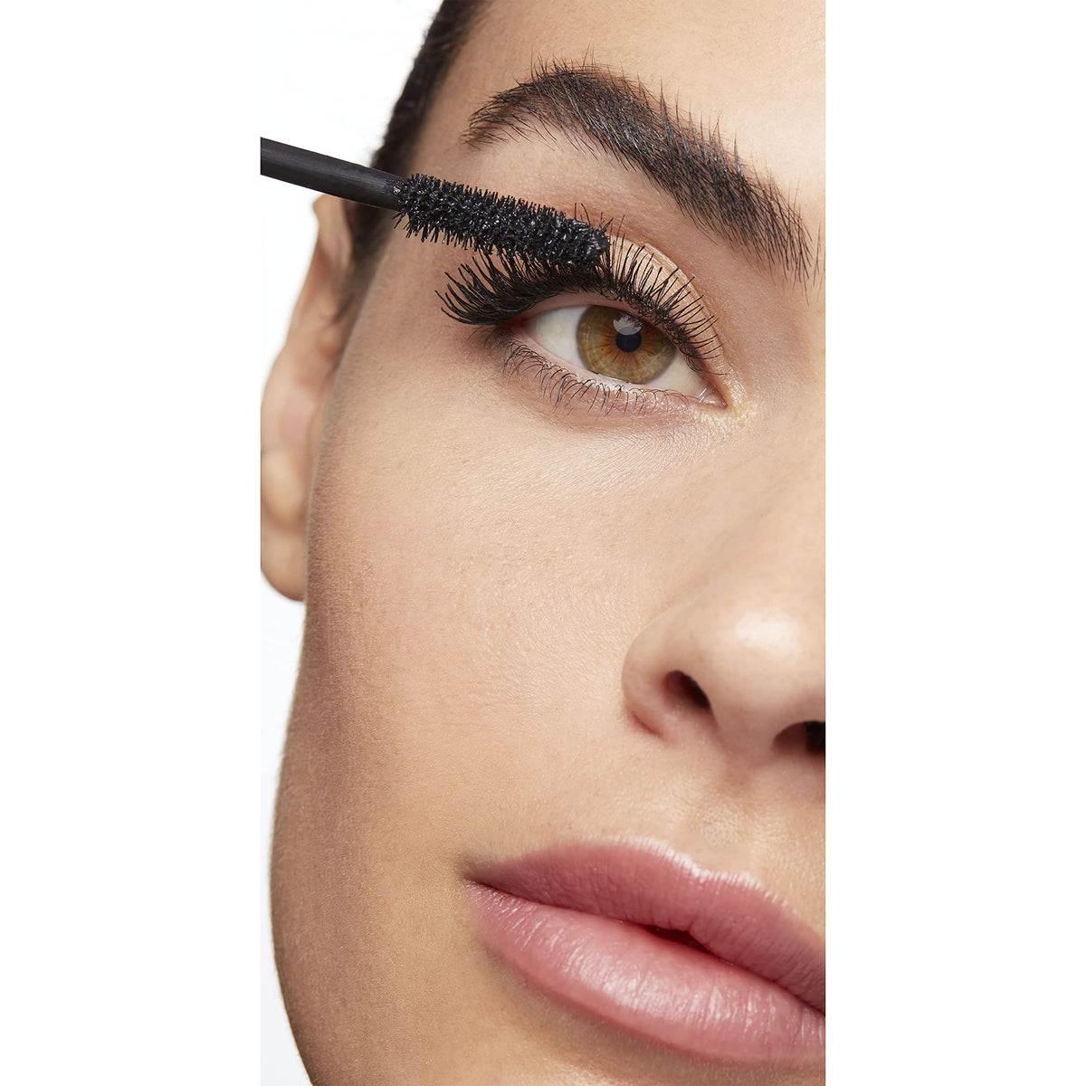 Trish McEvoy ingredient focus panthenol droplet illustrating conditioning benefit