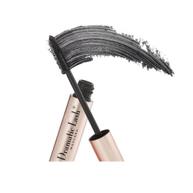 Trish McEvoy dramatic lash wand close-up highlighting bristle design for separation