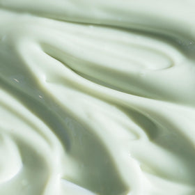Close detail of Tru Alchemy label emphasizing clean formula and ingredient transparency benefit