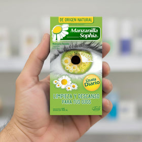 Tu Salud Plus product in use applying around eye area for gentle cosmetic care