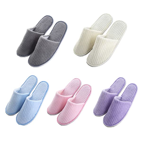 UILB Cloud 5 front packaging showing mixed-color guest slippers and neat presentation