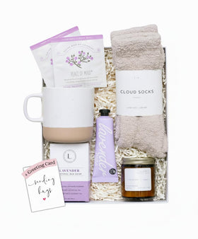 Unboxme gift box front view showing assembled spa set and elegant packaging benefit: ready-to-send