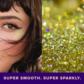 UNICORN SNOT Bling gel holographic texture close-up highlighting multi-color reflection