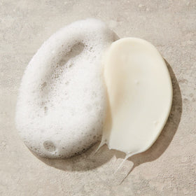 UNITE in-hand application demonstrating easy spread and detangling benefit