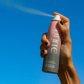UNITE U:DRY Fresh spray nozzle close-up demonstrating fine mist control