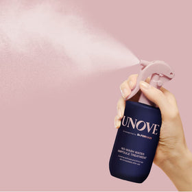 UNOVE spray nozzle close-up demonstrating easy, even mist for quick application