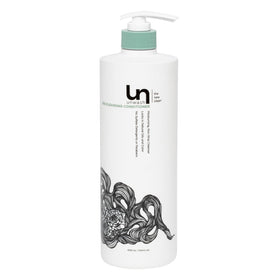 unwash front packaging showing bottle and brand for easy recognition