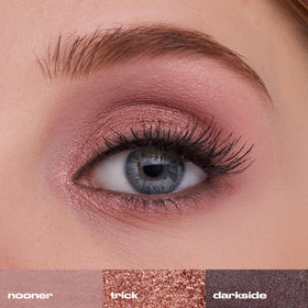 URBAN DECAY naked 3 metallic shimmer swatch emphasizing luminous lid highlights