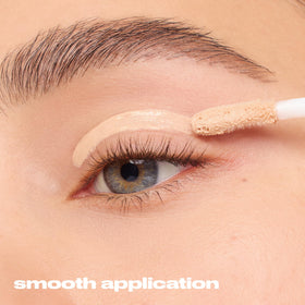 Urban Decay eyelid before and after, demonstrates crease reduction and smoothness