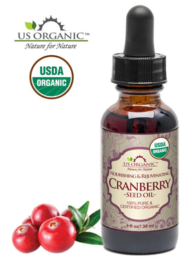 US Organic cranberry seed oil close texture shot highlighting lightweight absorbent feel