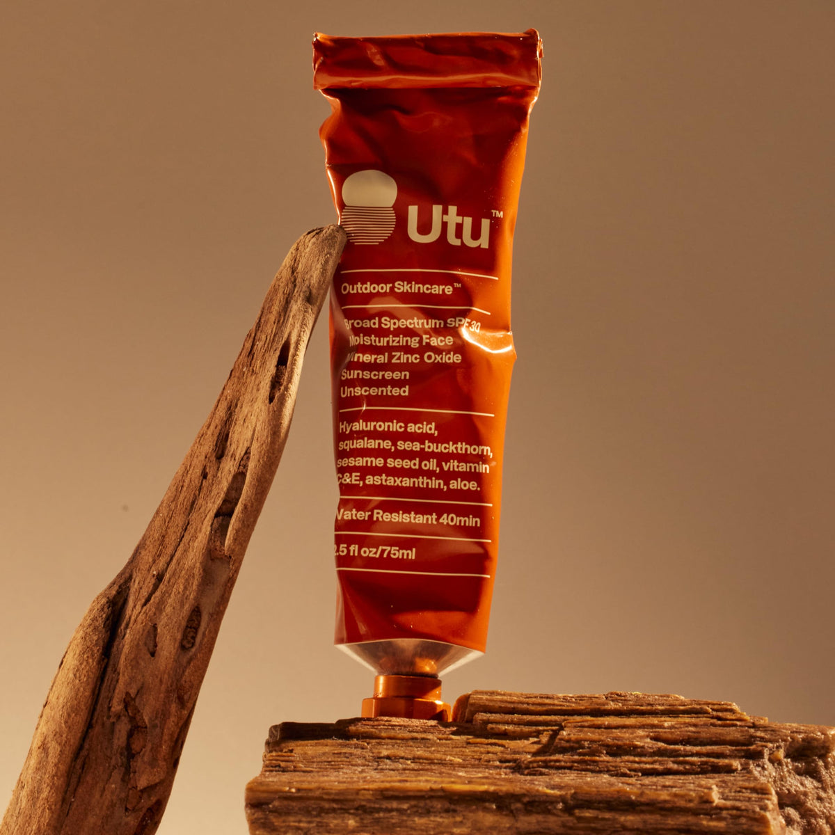 UTU lifestyle image outdoors showing sunscreen protection during activity