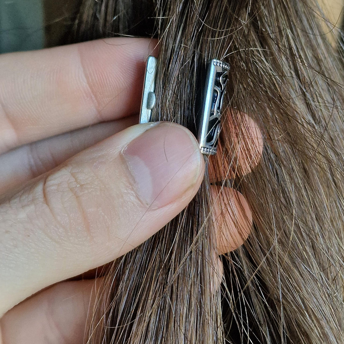 VALHALLA hinge clasp detailed view showing openable clip for easy attachment