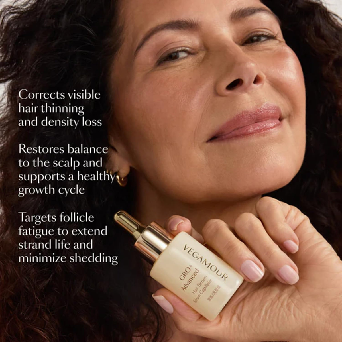 VEGAMOUR application demo massaging serum into scalp to reduce shedding