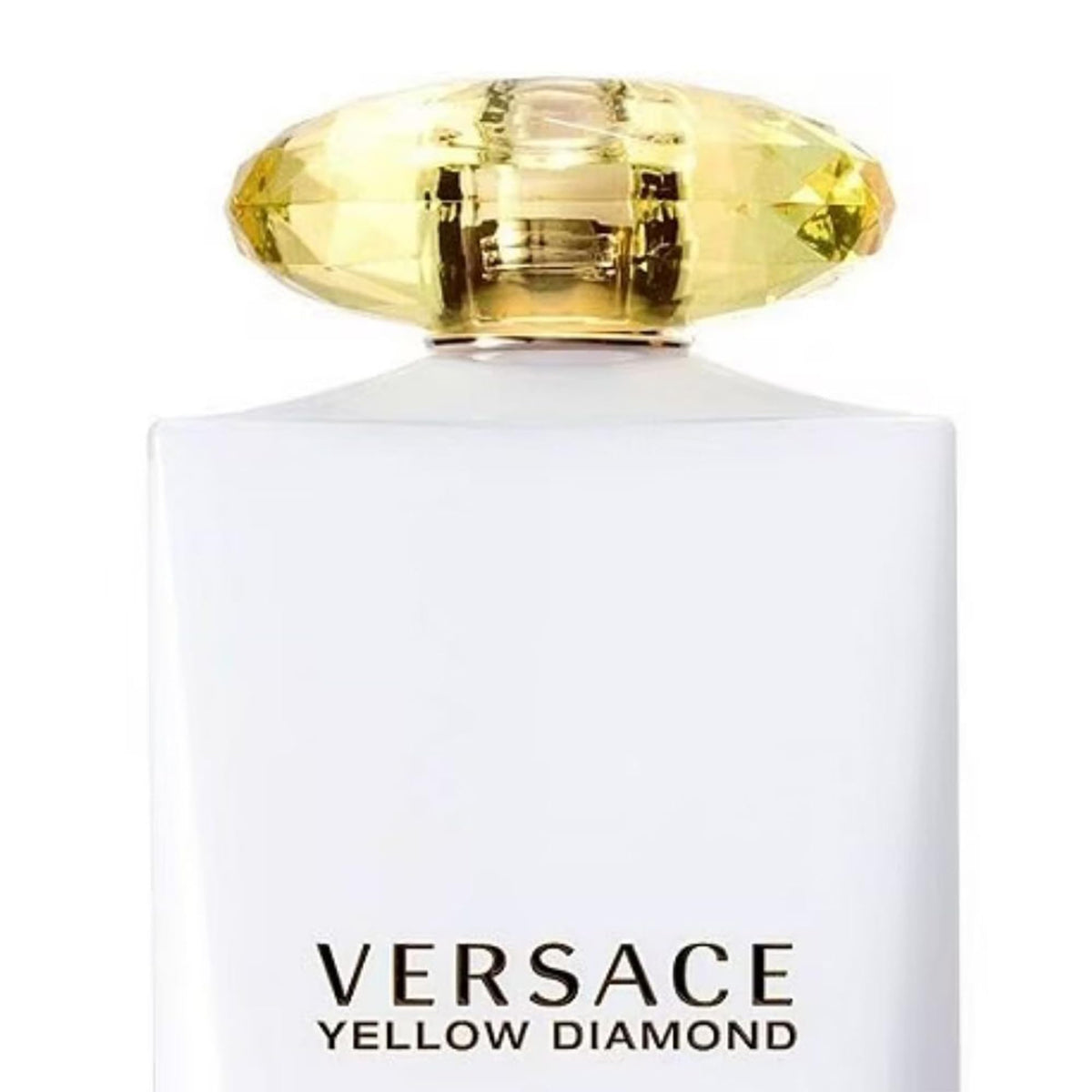 Versace Yellow Diamond 200ml beside common items showing portable daily-use benefit