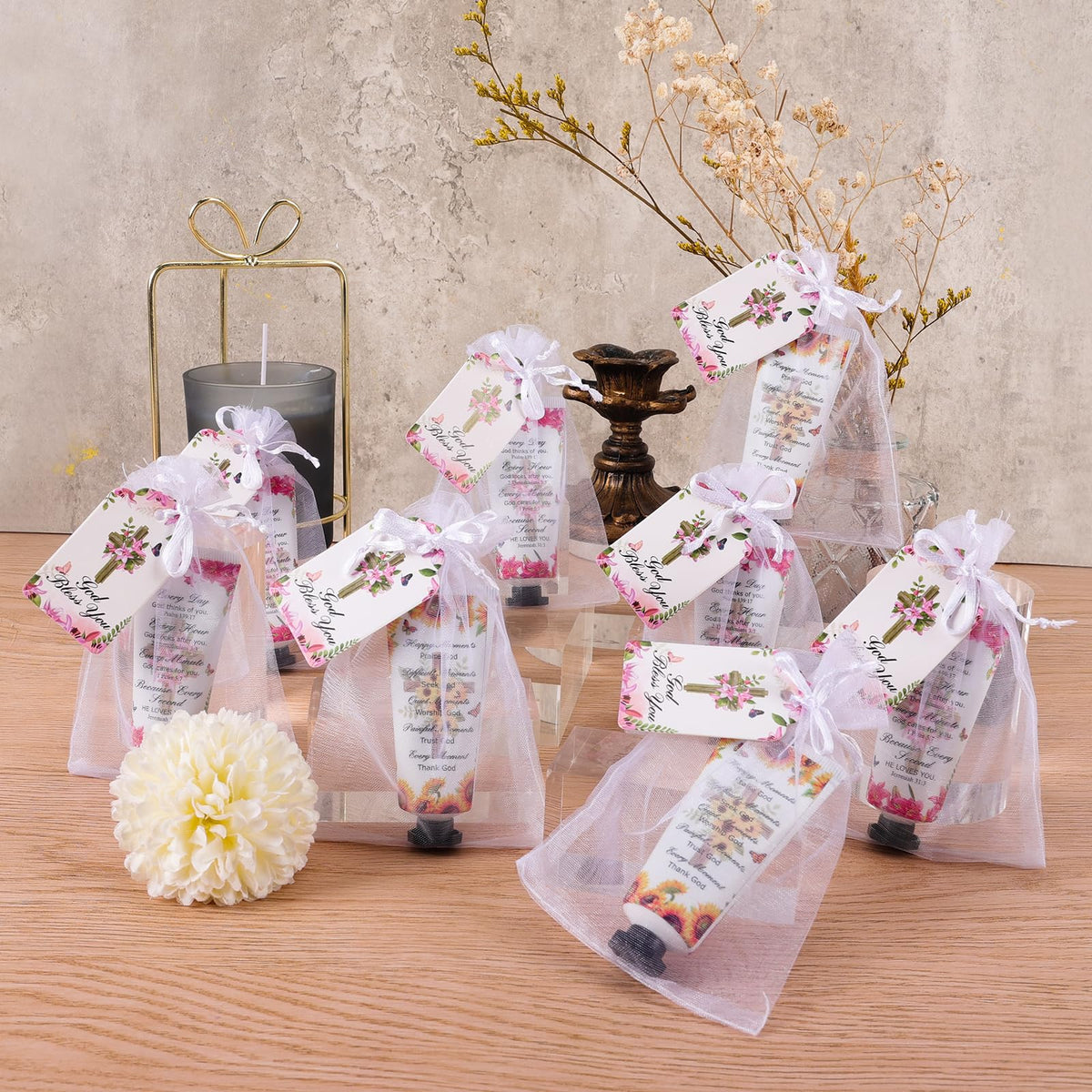 VESPRO table display with assembled favors ideal for church events and parties