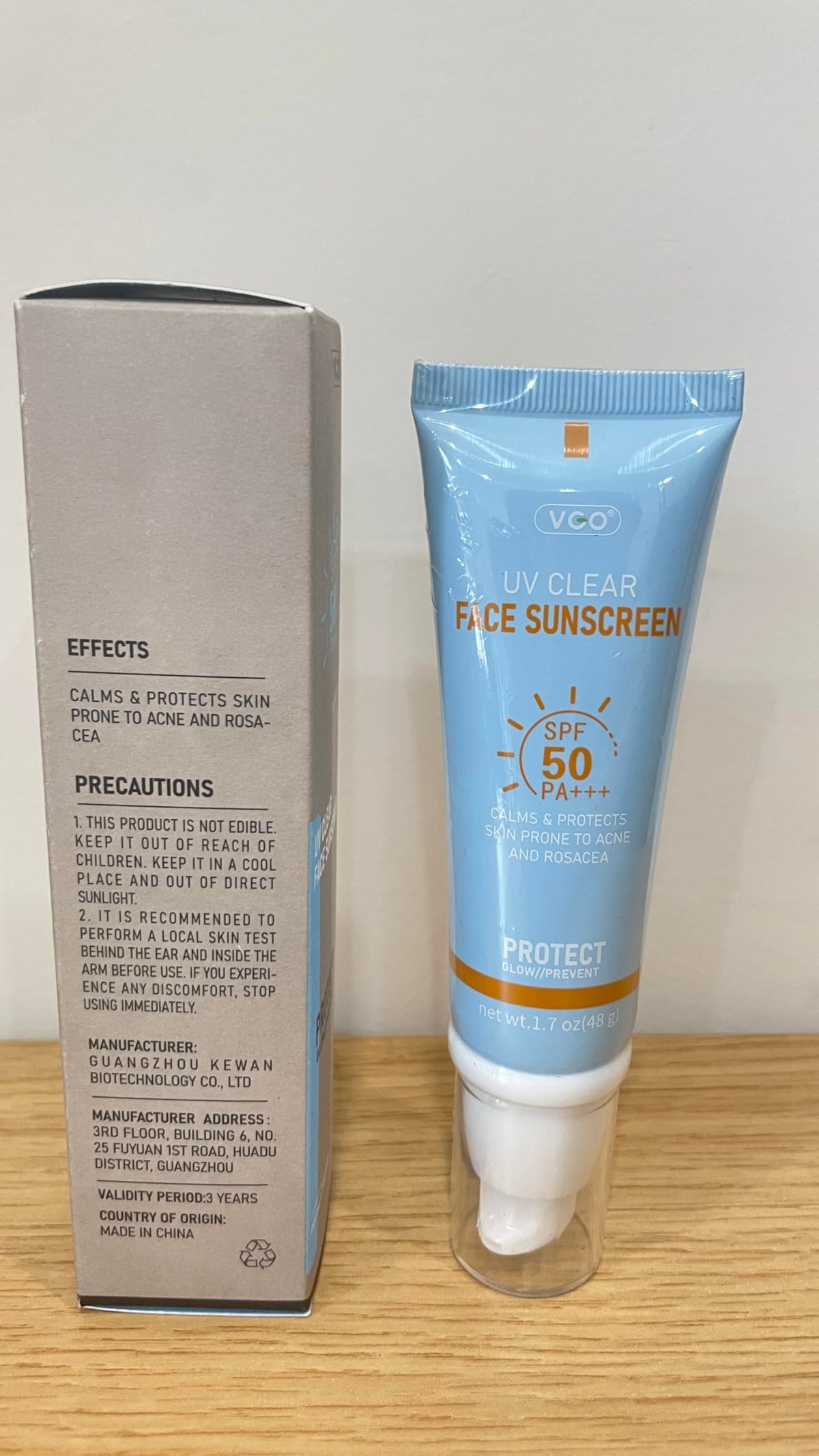 VGO before and after makeup base showing smooth, non-sticky finish
