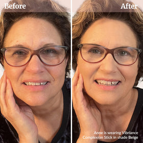 Vibriance applying under-eye demonstrating coverage and brightening effect