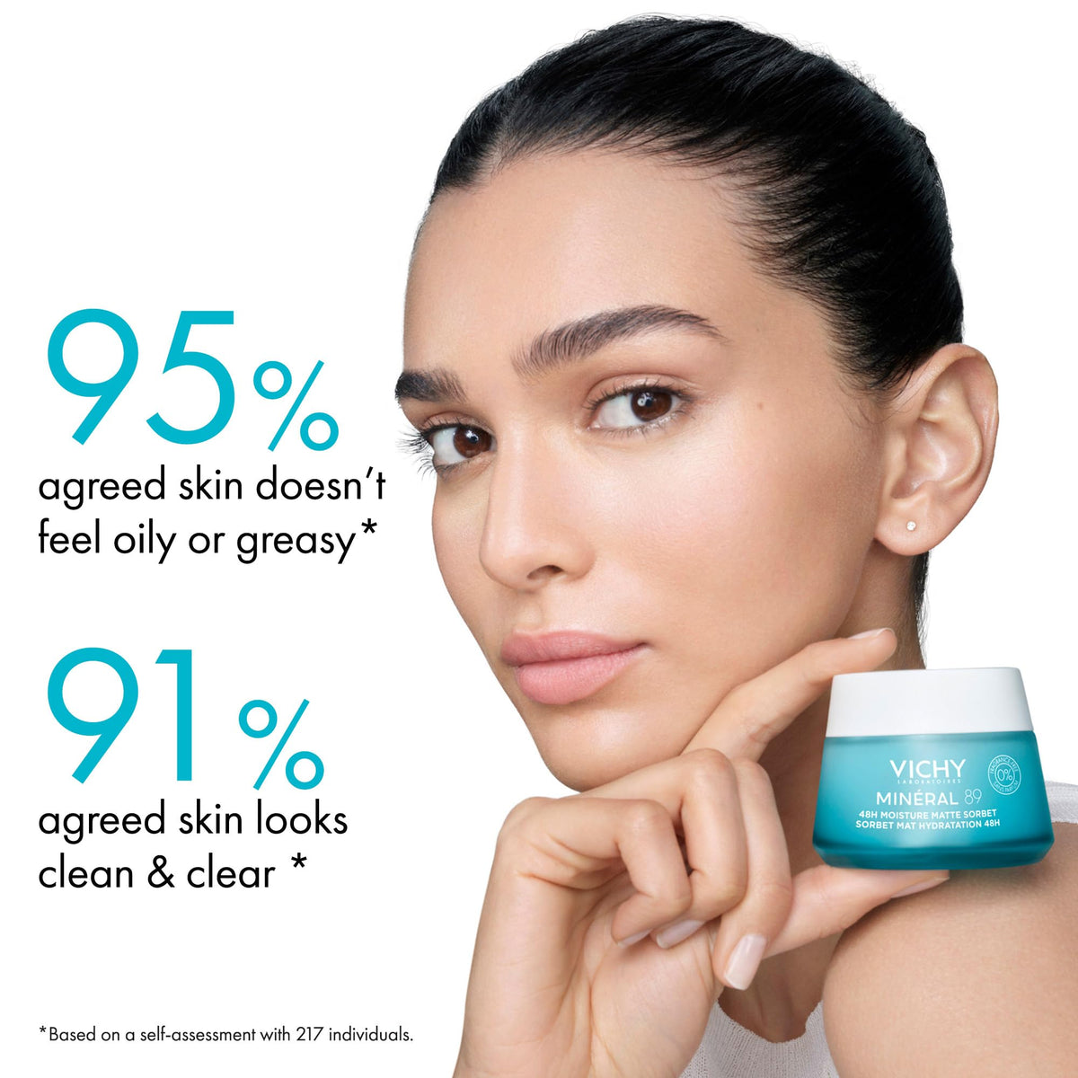 VICHY Minéral 89 sorbet close-up of ingredient panel highlighting active ingredients