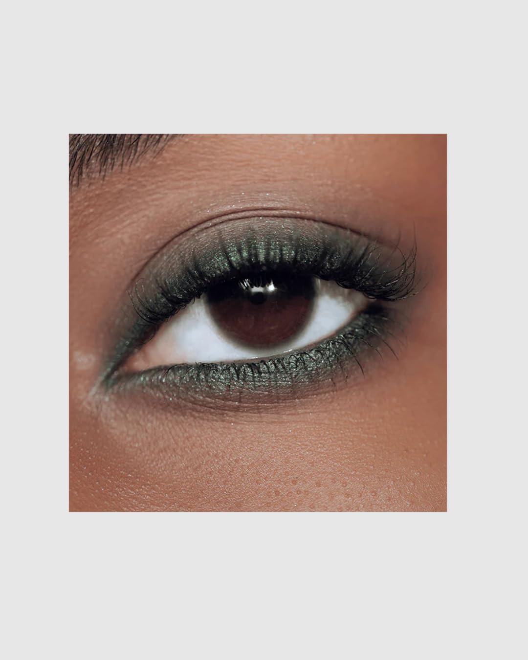 Victoria Beckham Satin Kajal close-up of creamy tip and texture for smooth application benefit