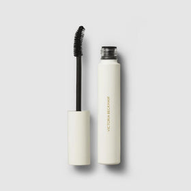 Victoria Beckham Vast Lash mascara front packaging showing sleek tube and logo benefit: premium presentation