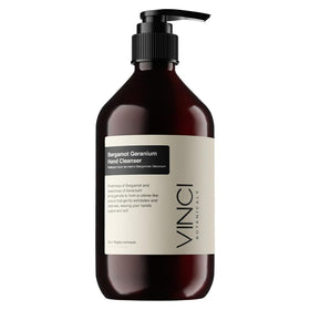 Vinci Botanicals pump and label close-up highlighting ingredient list legibility