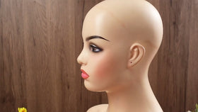 Vinsatin open kit displaying bonnet and face cover for quick packing benefit