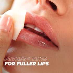 Vitamasques lifestyle shot of model with plumped, hydrated lips
