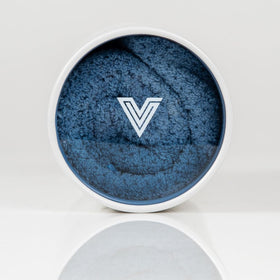 VOLO close-up of Nanoweave texture highlighting fast-absorbent fibers benefit