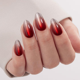 VSALON nails on hand in lifestyle shot demonstrating stylish look