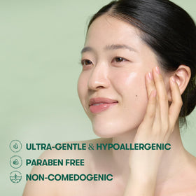 VT COSMETICS pouring toner into hand demonstrating easy application and soothing feel