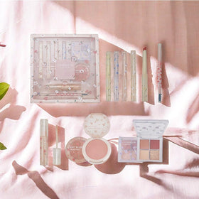 Wasaiggon kit packed in a travel pouch for compact, organized cosmetic storage on the go