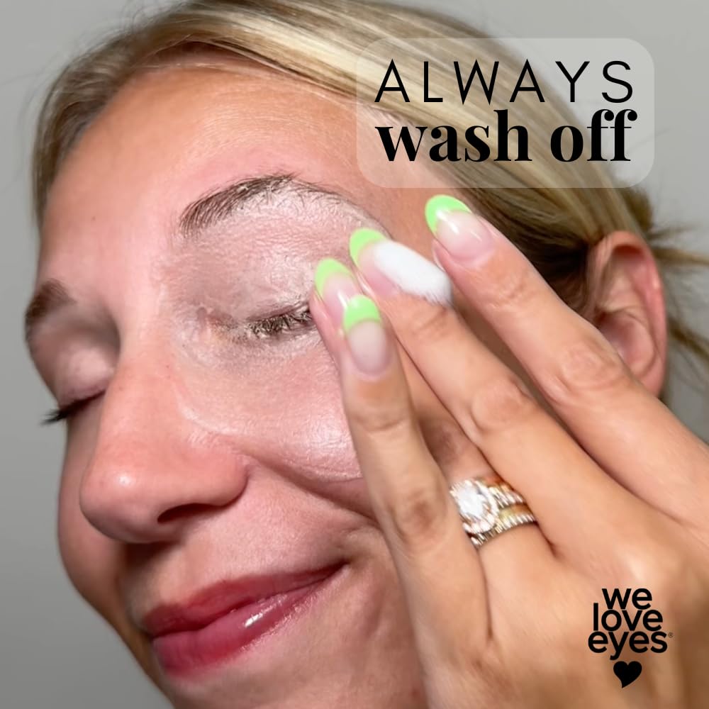 We Love Eyes removing waterproof mascara with minimal rubbing benefit