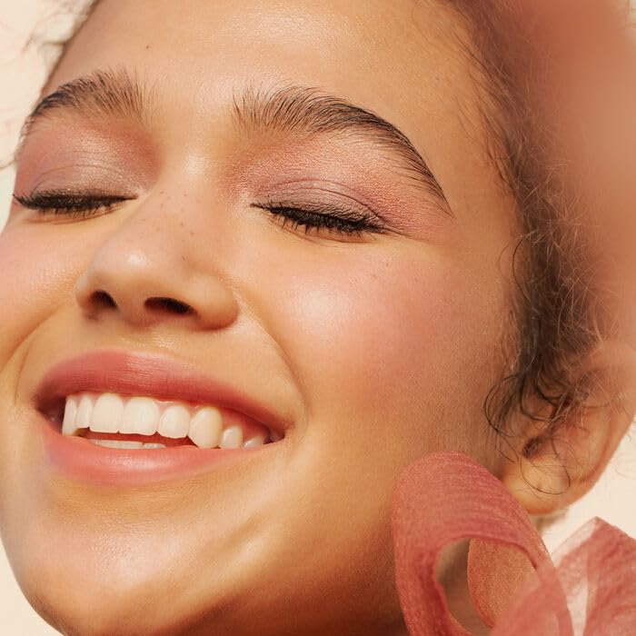 Well People close-up of powder texture showing smooth blendability benefit