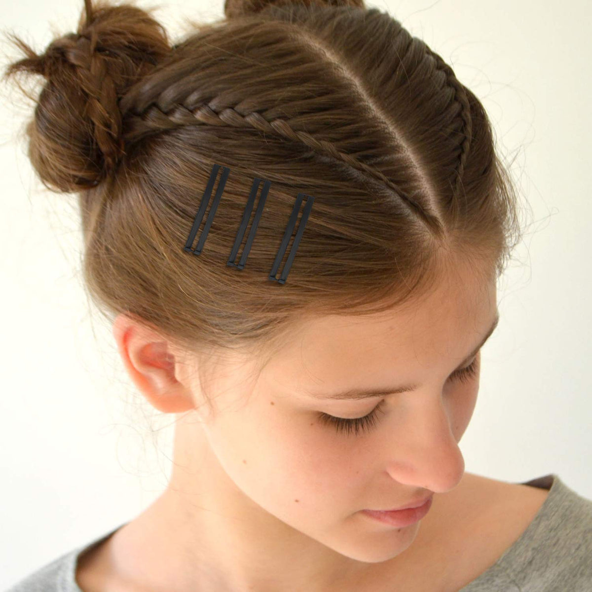 WILLBOND clip used in half-up hairstyle demonstrating comfortable all-day wear