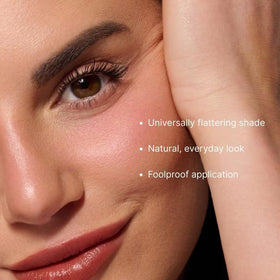 Winky Lux built‑in spoolie blending product for natural finish benefit