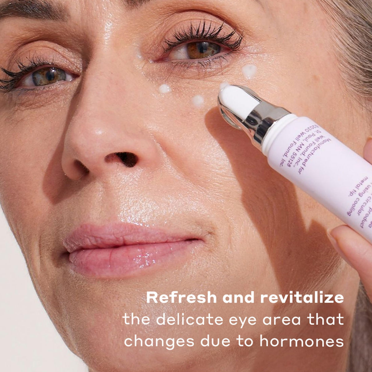 Womaness ceramic applicator close-up delivering instant cooling and targeted massage
