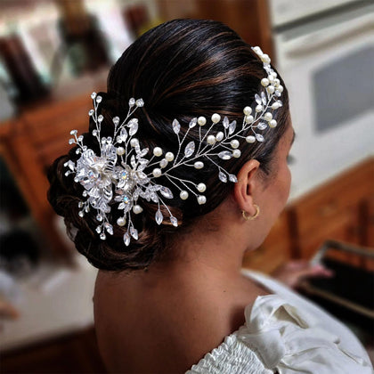 WONRLUA front view of comb showing overall design and shimmer, enhances bridal look
