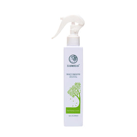 Xiaomoxuan front packaging spray showing bottle design and quick application benefit