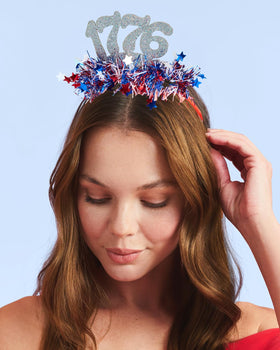 xo, Fetti star accents close-up creating sparkle and contrast