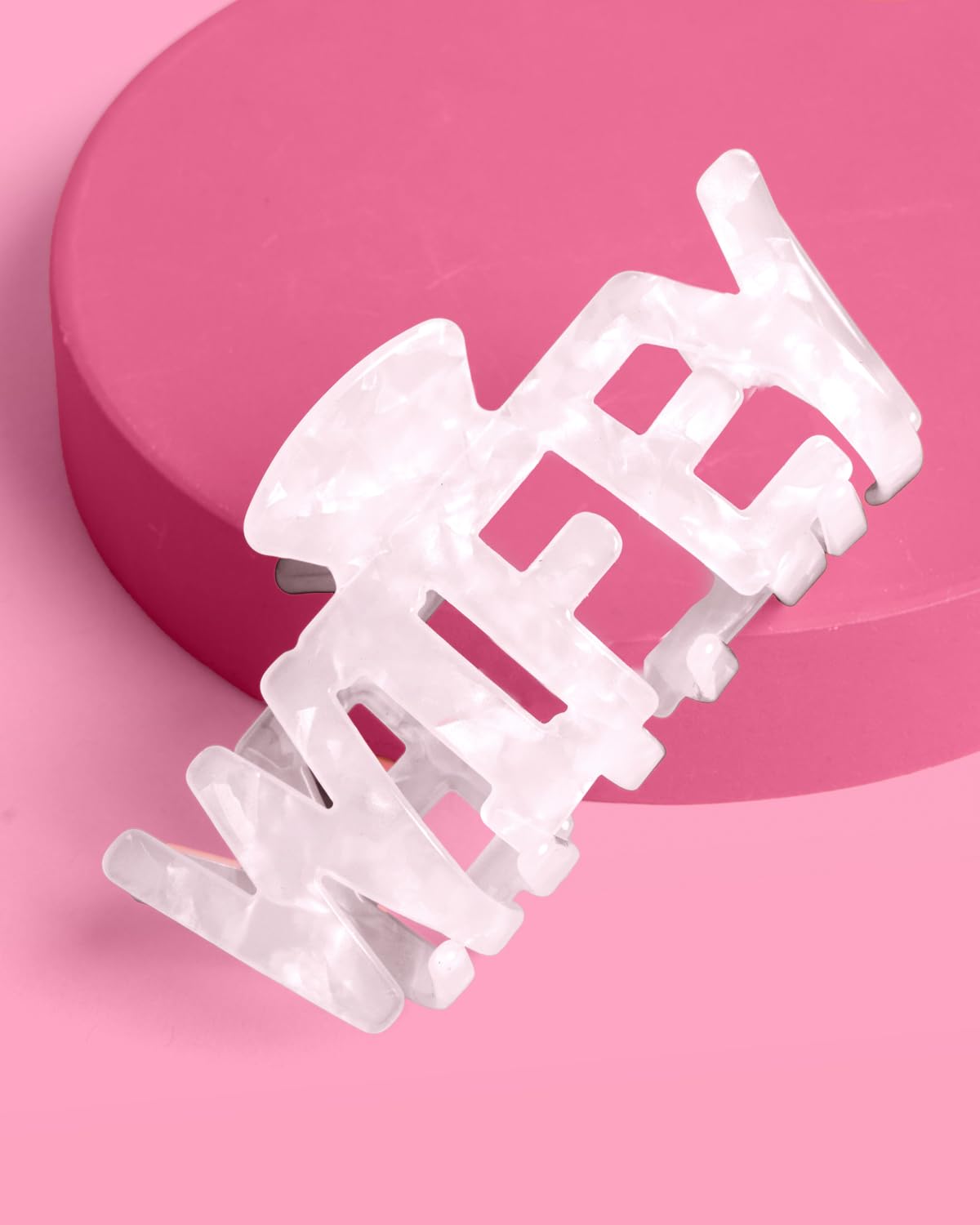 xo, Fetti clip presented in a gift box highlighting ready-to-give appeal and keepsake value
