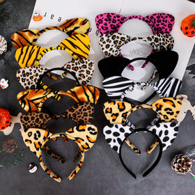 YARIEW headbands at a holiday party illustrating festive styling benefit