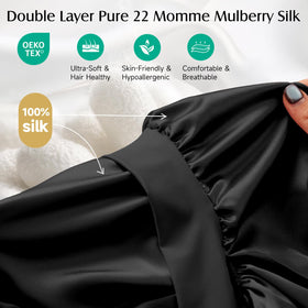 YFONG inner 22-momme silk close-up showing smooth texture preserving moisture