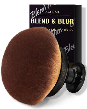 YOSHUYUKI front view of ultra large kabuki brush showing ergonomic handle and head for quick coverage