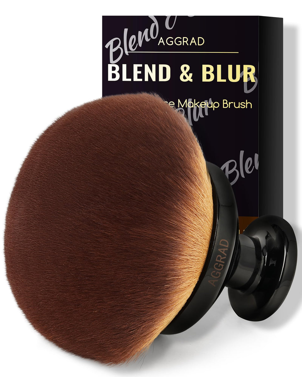 YOSHUYUKI front view of ultra large kabuki brush showing ergonomic handle and head for quick coverage