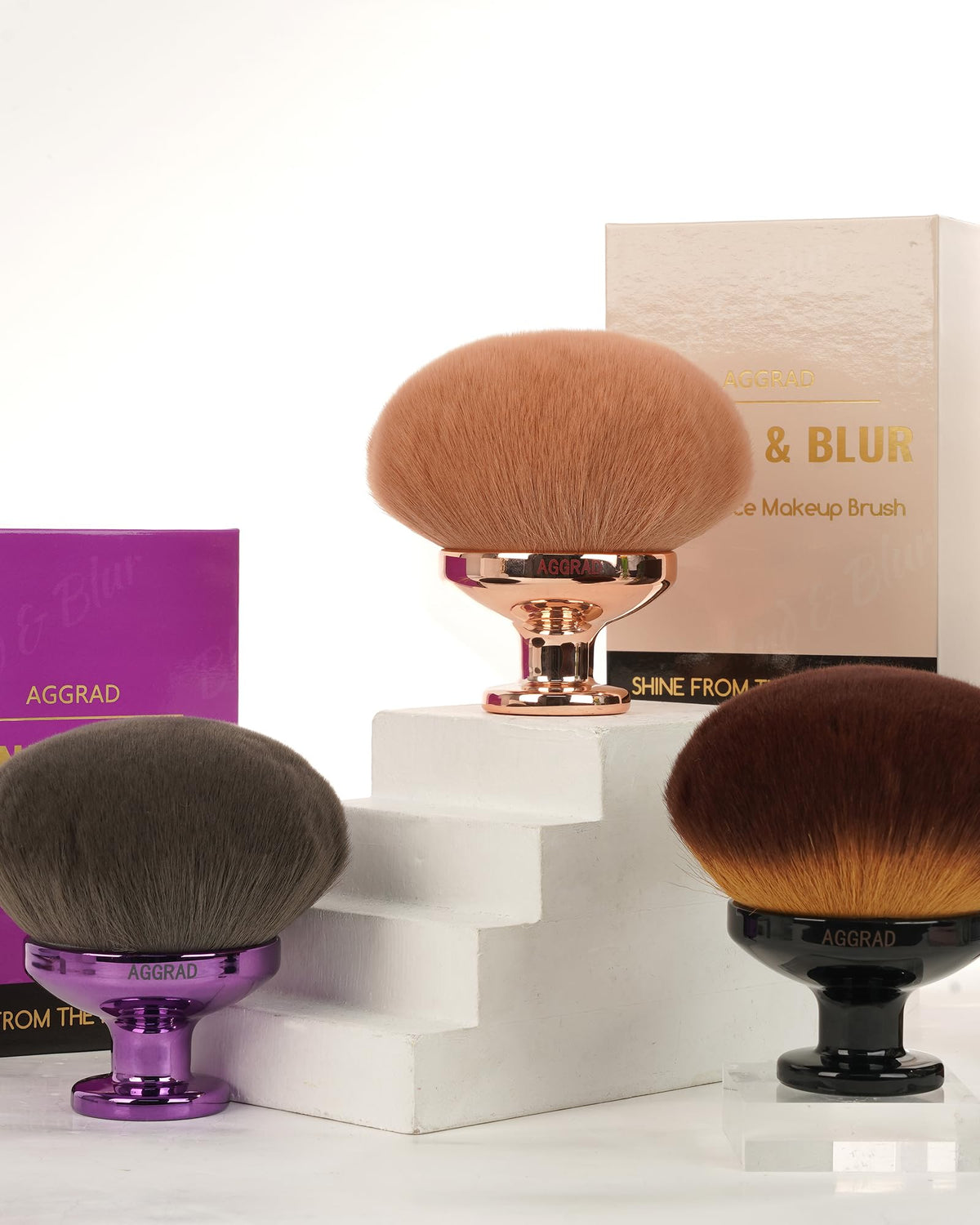 YOSHUYUKI brush in beach bag lifestyle shot emphasizing travel convenience and quick touch-ups