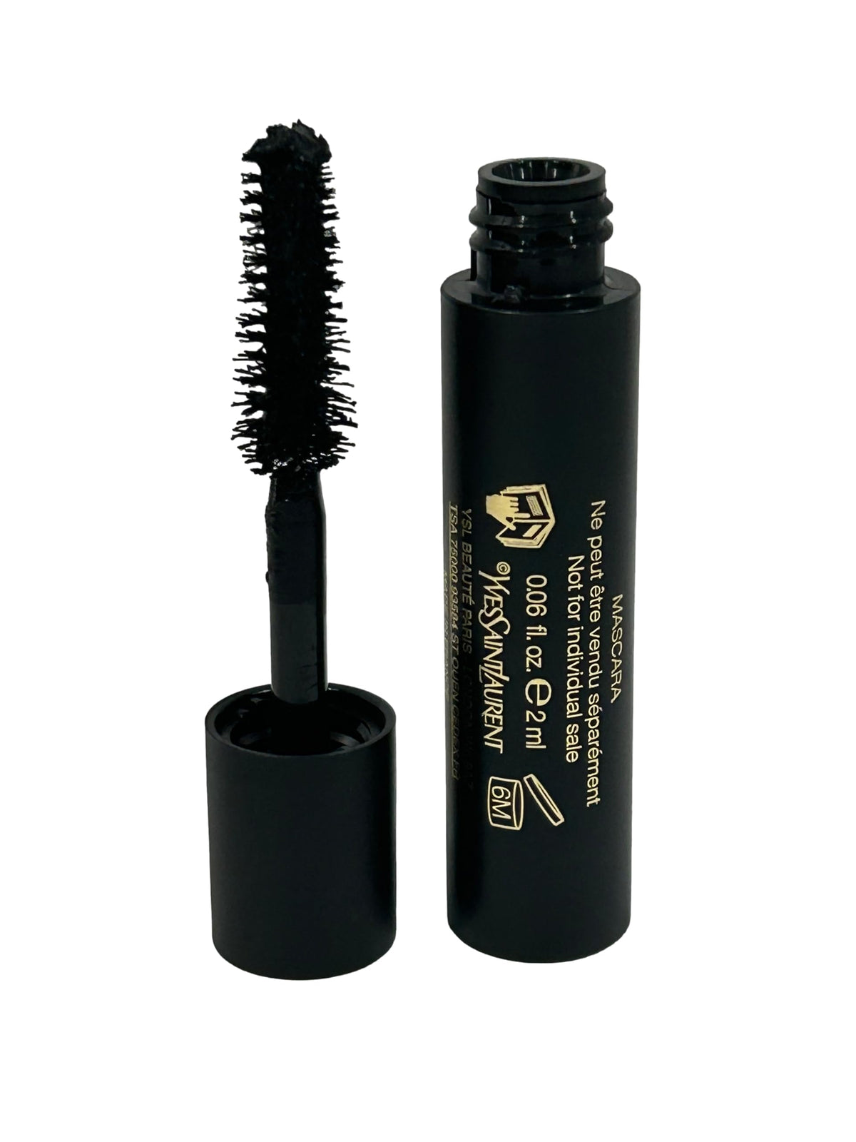 Yves Saint Laurent oversized brush close-up illustrating precise application and separation