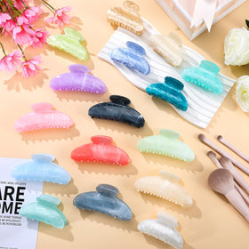Yumoin clip securing a half-up hairstyle for comfortable everyday wear